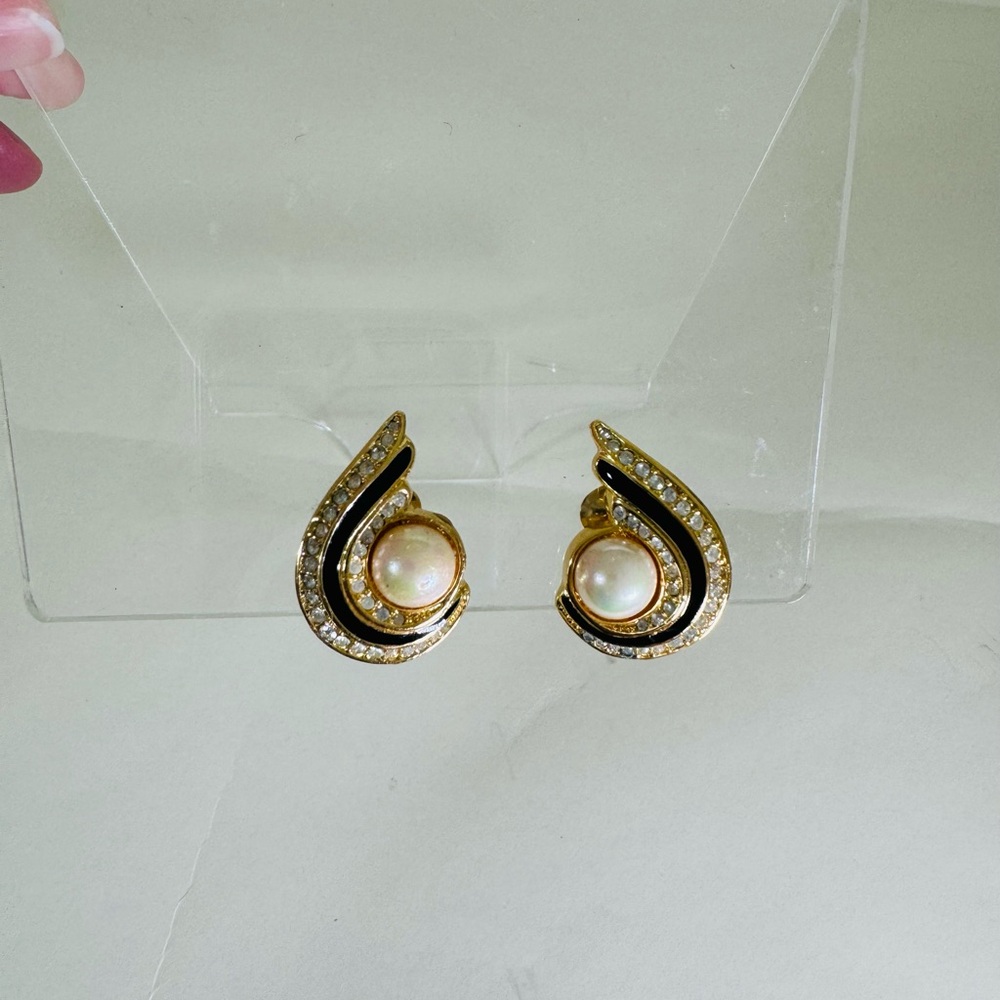 80s Vintage Dior Comma clip on Earrings